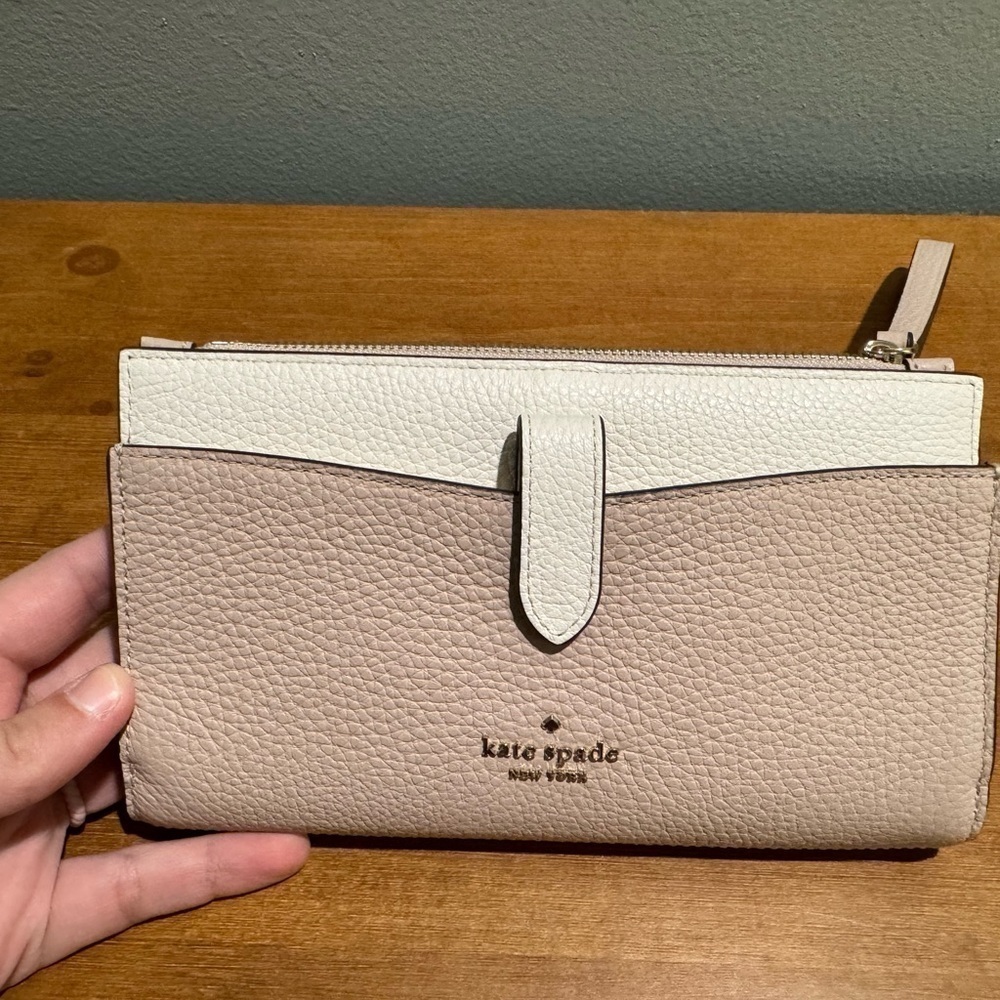 Kate Spade wristlet